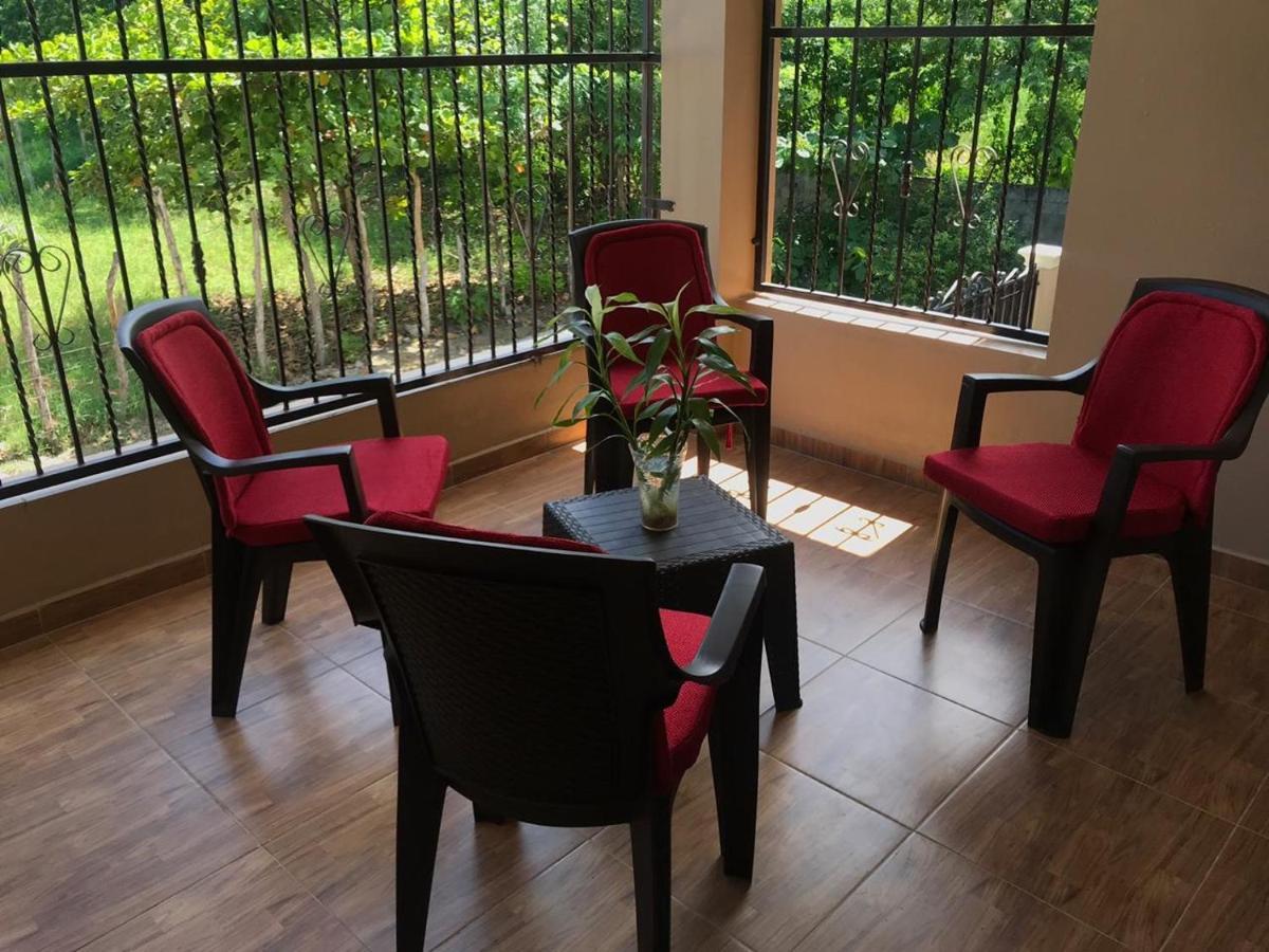 2 Queen Bed Apartment With Smart Tv ,Wifi Y Luz Las 24 Horas Jarabacoa Zewnętrze zdjęcie
