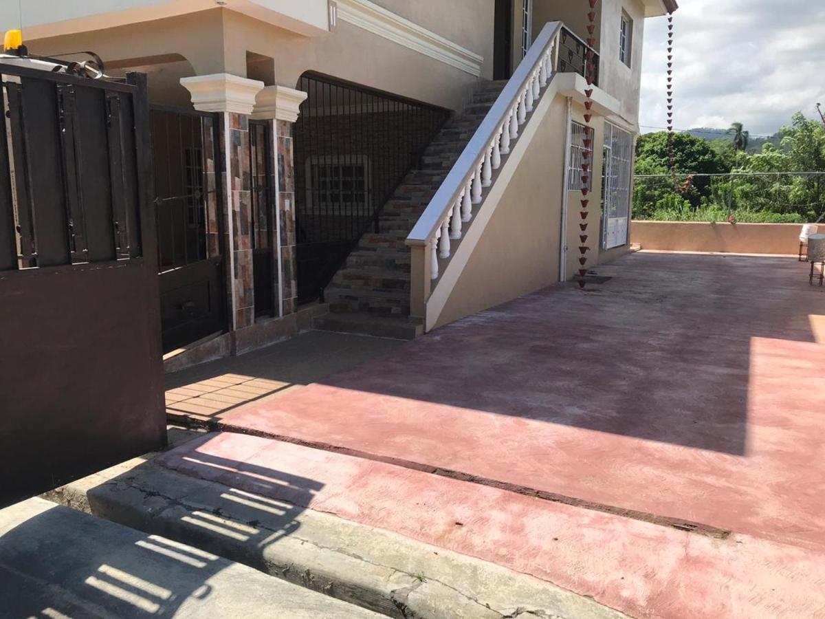 2 Queen Bed Apartment With Smart Tv ,Wifi Y Luz Las 24 Horas Jarabacoa Zewnętrze zdjęcie